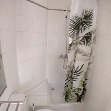 Corneille -climatisation Wifi Vue 纳博讷